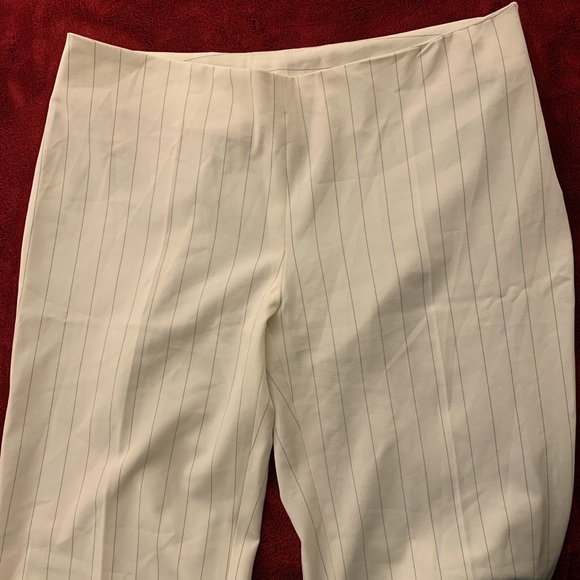 Dress pants - Picture 3 of 3